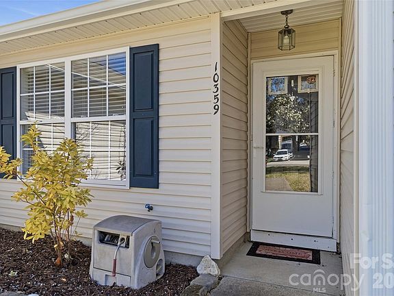 4th image of 10359 Gold Pan Rd