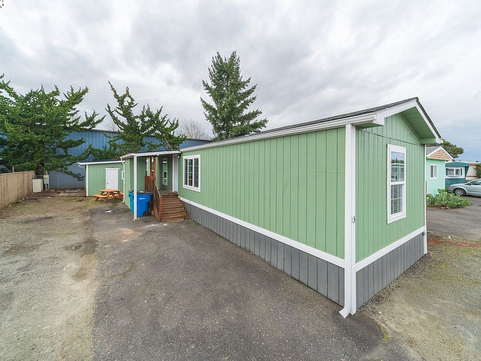 1st image of 5900 NE 131st Ave