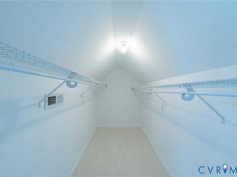 9721 Pemberton Crossing Dr — Photo 33
