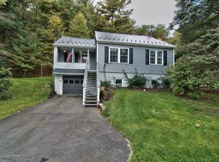 3350 Forest Inn Rd, Palmerton, PA 18071