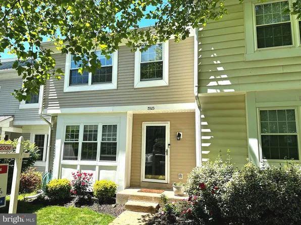15323 Waters Edge Ct, Dumfries, VA 22025