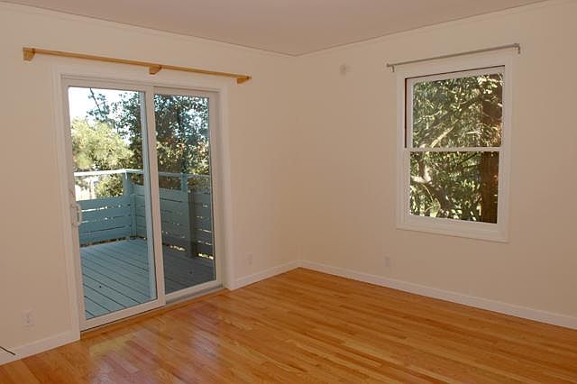 2nd image of 1518 Scenic Ave