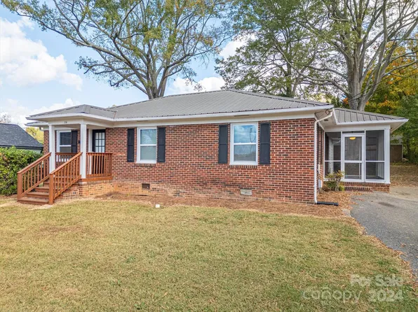 210 N Hoyle St, Cherryville, NC 28021