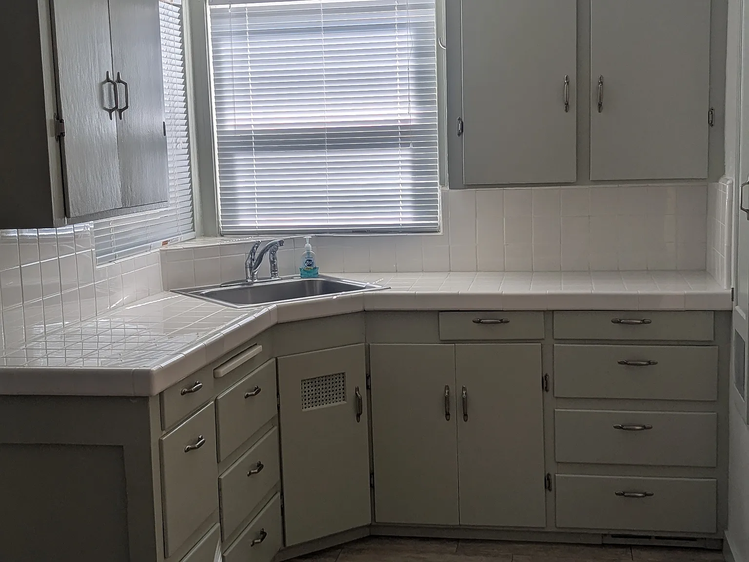 2 bed, 1150 sqft, $2,600 — Photo 4