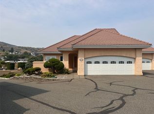 45 Hudsons Bay Trl #101, Kamloops, BC V2C6N5