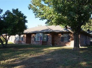 1602 S Rodgers Dr, Graham, TX 76450