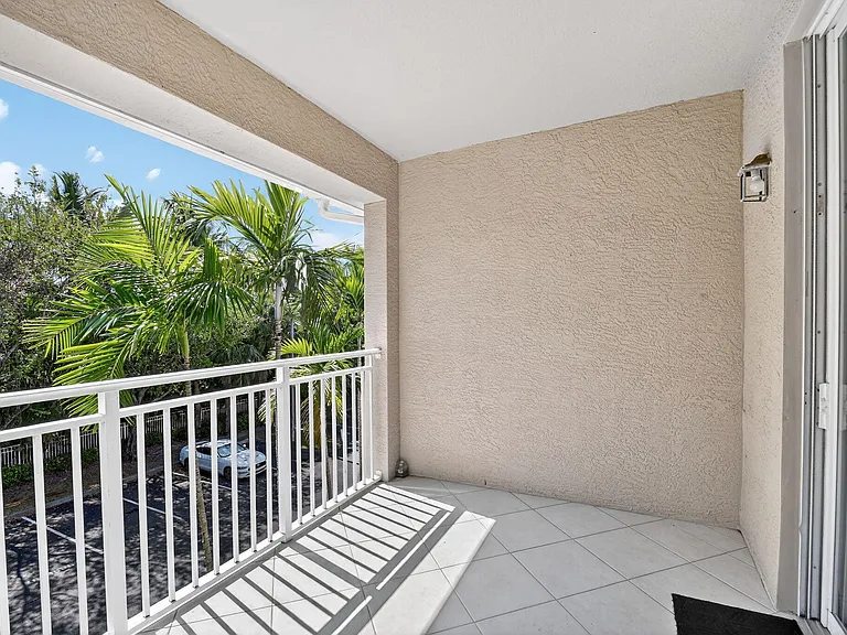6511 Emerald Dunes Dr #304 — Photo 24