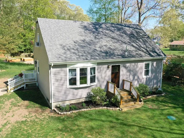 142 Plymouth Blvd, Westport, MA 02790