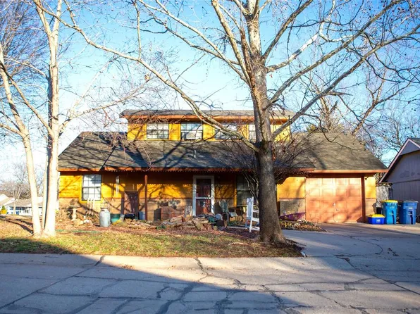 2202 E Crestwood Dr, Stillwater, OK 74075