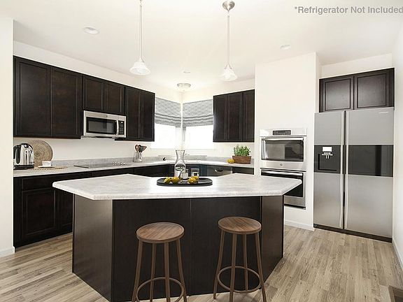 3rd image of 1368 Woodgrove Park Dr