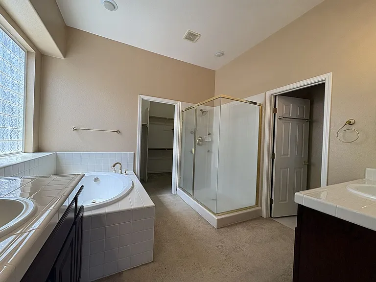 5637 Lilyview Way — Photo 18
