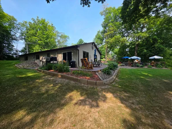 2623-5 5 1/2 St, Cumberland, WI 54829