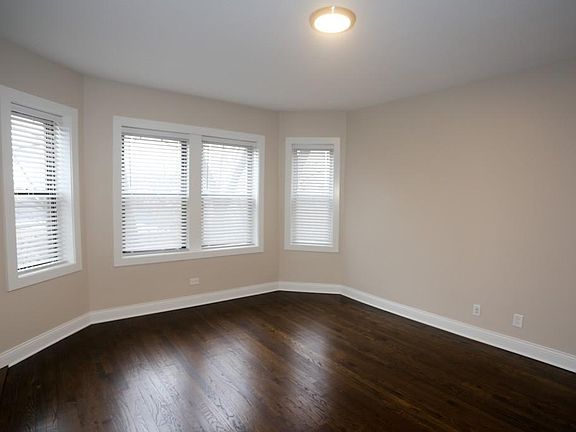 2nd image of 2228 N Sawyer Ave #_one_west