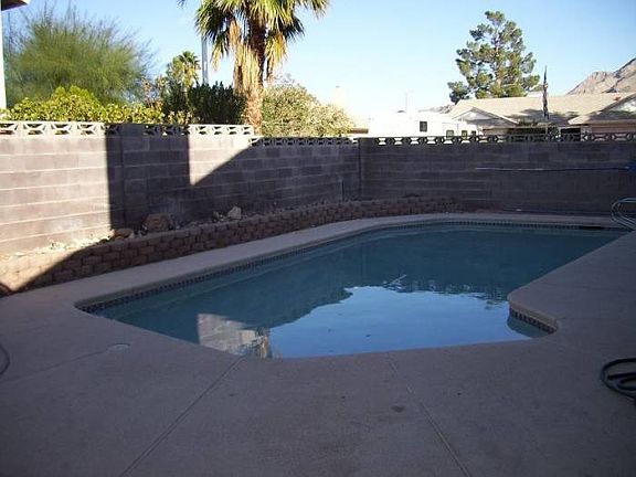3rd image of 5794 Clydene Dr