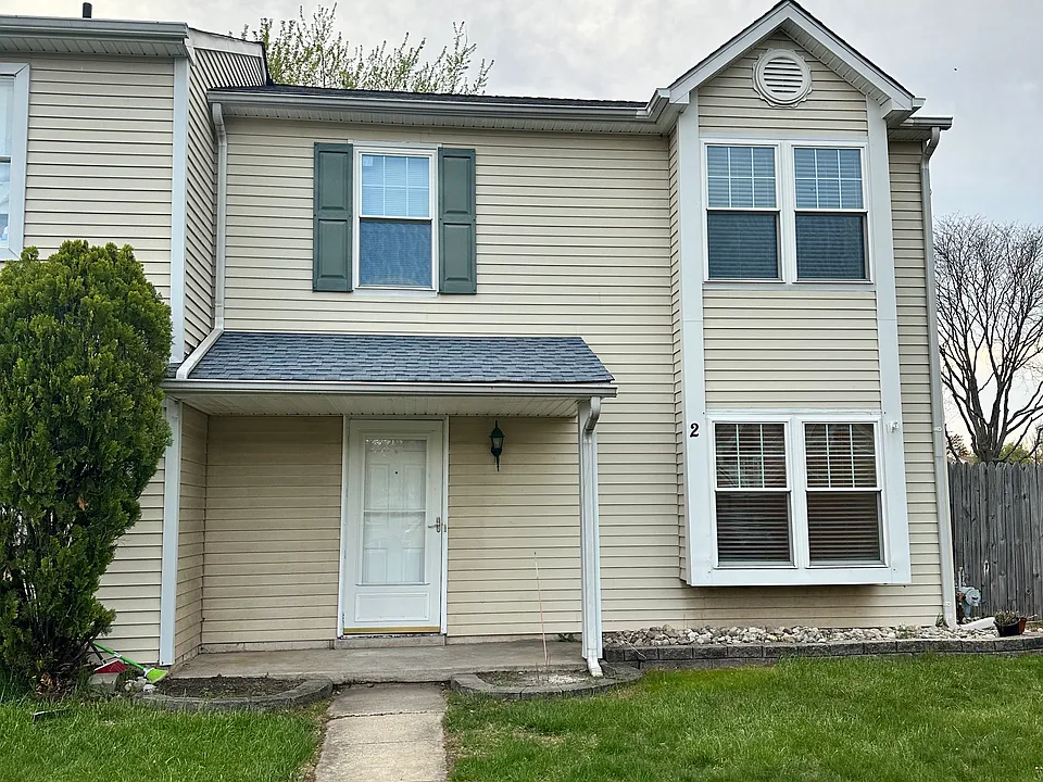 2 Churchill Cir
