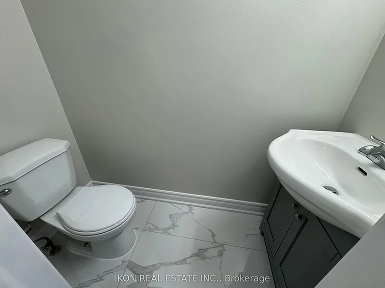 67 Sprucedale Way E — Photo 21