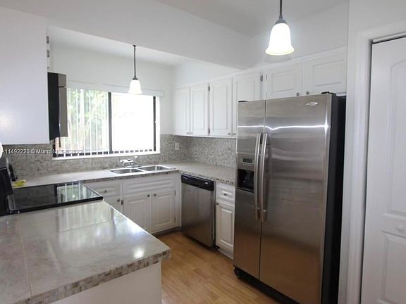 2nd image of 6502 Kendale Lakes Dr APT 208