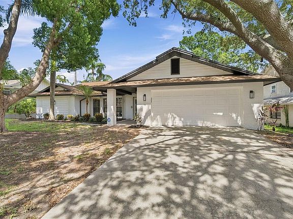 3rd image of 2721 Briarpatch Dr