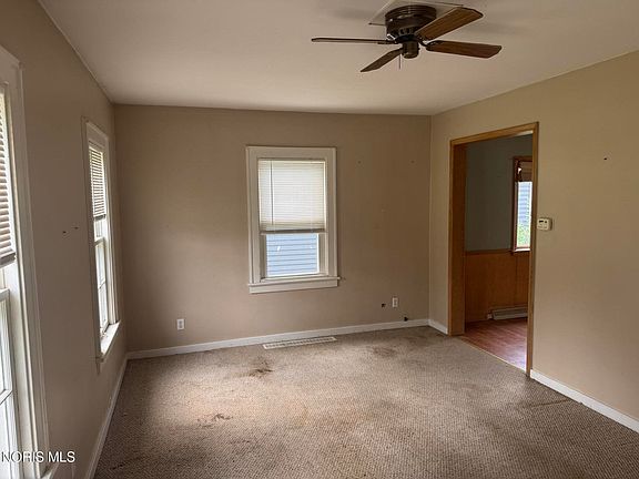 2nd image of 847 Walnut St