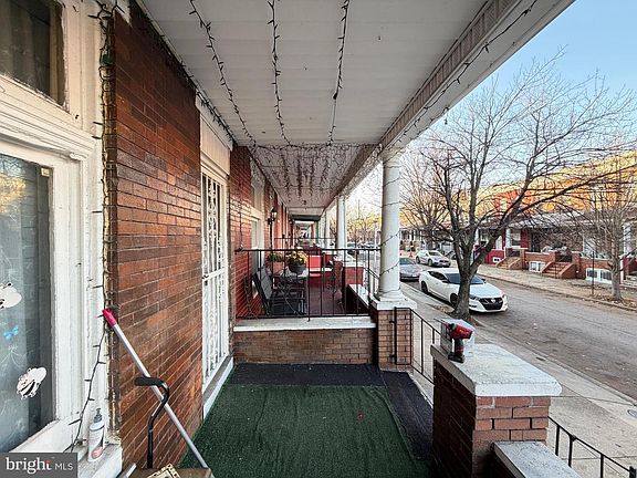 3rd image of 2713 W Fairmount Ave