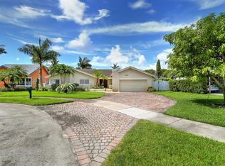 10270 SW 93rd Ter, Miami, FL 33176