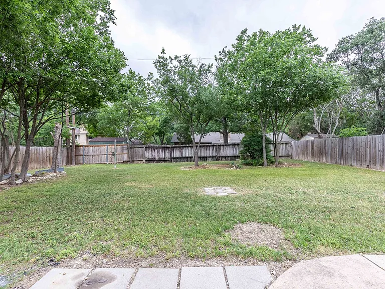 1014 Morey Peak Dr — Photo 28