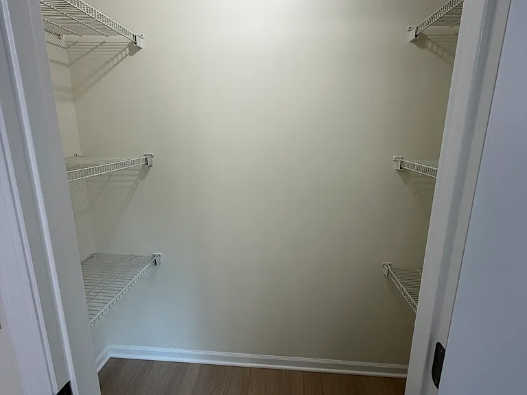 2314 Alan Dr — Photo 7