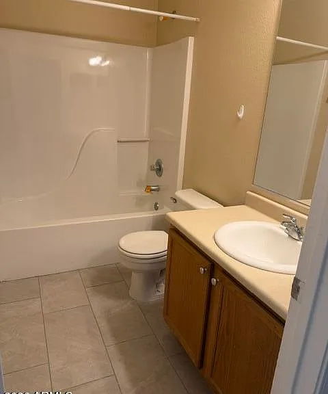 1006 S Slater Cir — Photo 11