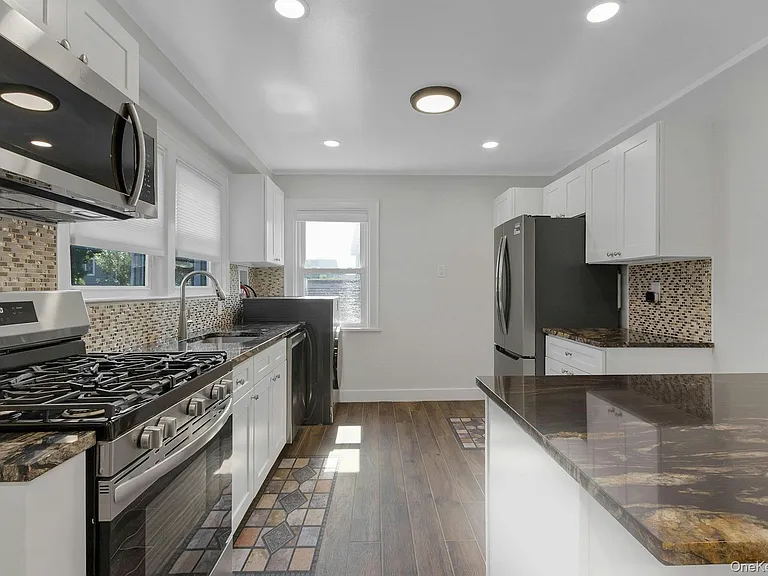 64 Lyons Rd — Photo 10