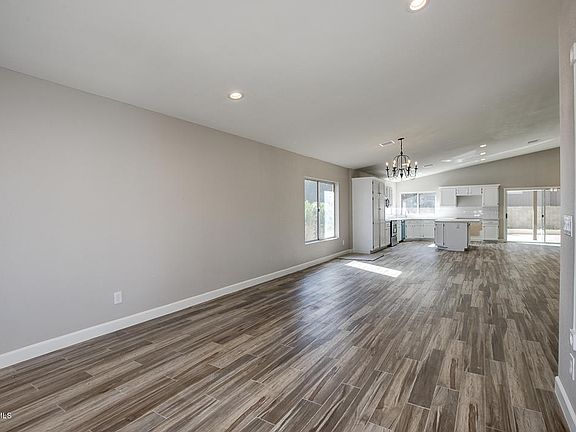 3rd image of 12470 N 70th Ln