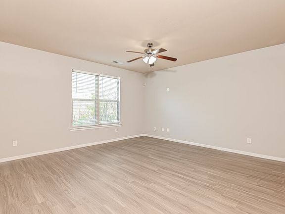 5th image of 1311 Stella Ct