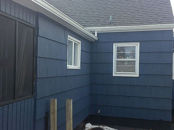 4th image of 1555 97th St