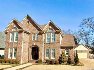 1601 Saint James Ct SE, Decatur, AL 35601