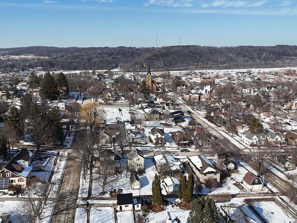 1st image of 602 Grove St