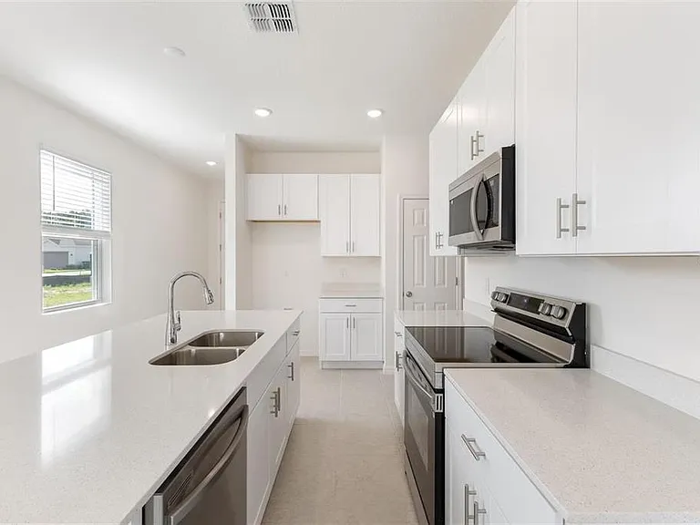 1241 Atlantic Ave — Photo 3