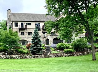 3366 Outback Trl, Pinckney, MI 48169