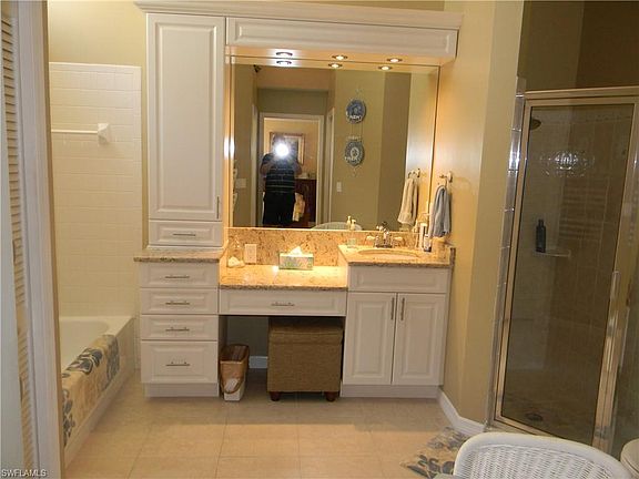 4th image of 3906 Sabal Springs Blvd