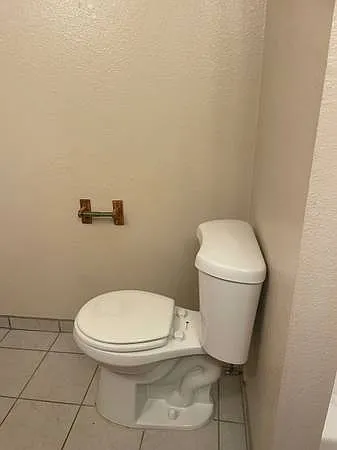 2600 Chandler Ct — Photo 12