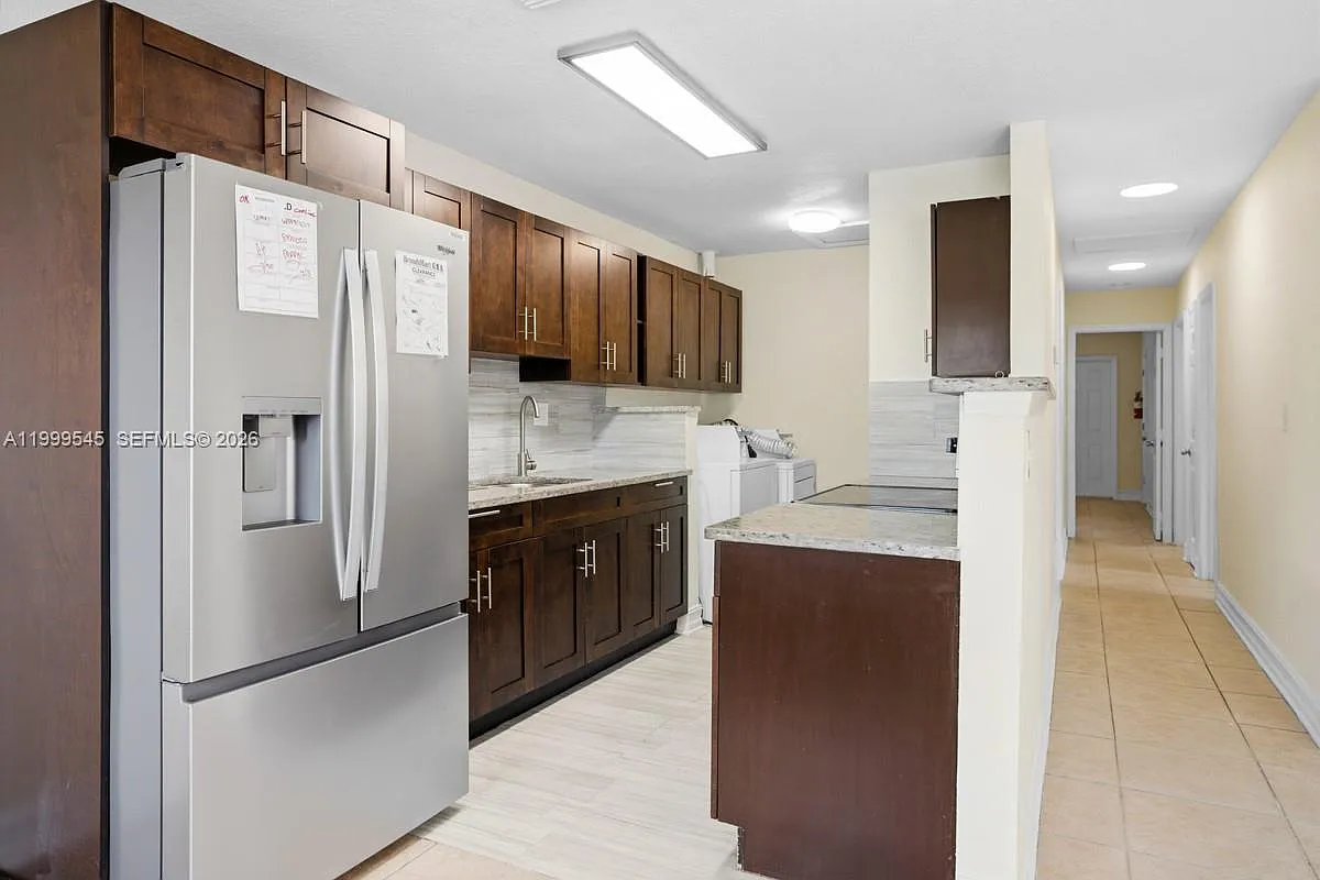 Lauderdale North Park Sec — Photo 1