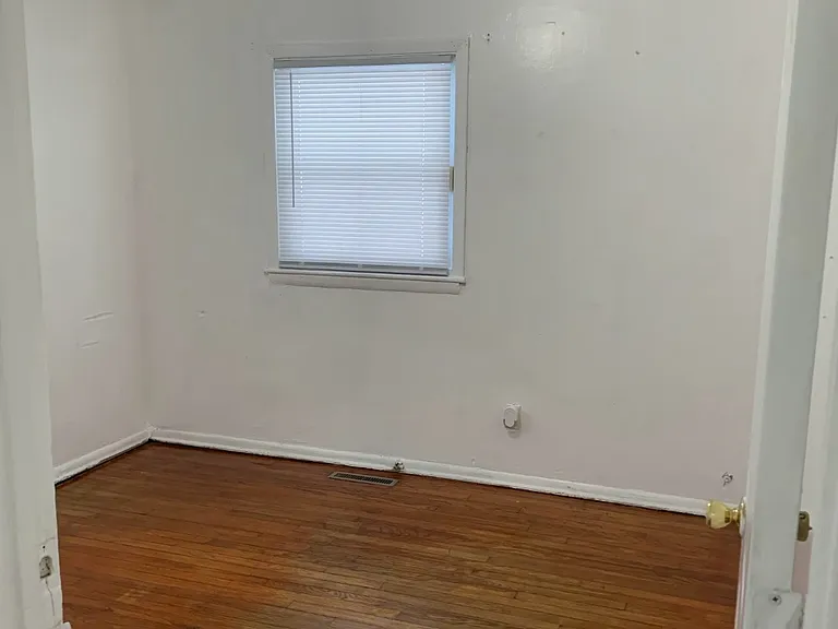 5124 Ohio St — Photo 13