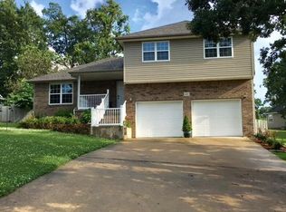 405 W Susan Pl, Neosho, MO 64850
