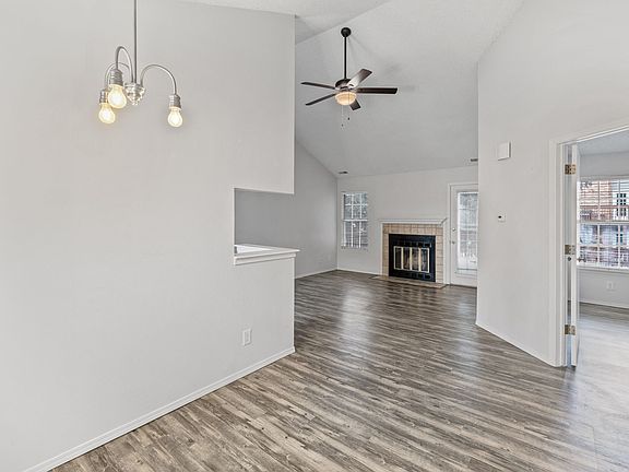4th image of 2037 Palm Dr