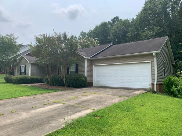 2705 Cunningham Ct, Opelika, AL 36801