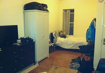 Rented by Acacia Realty