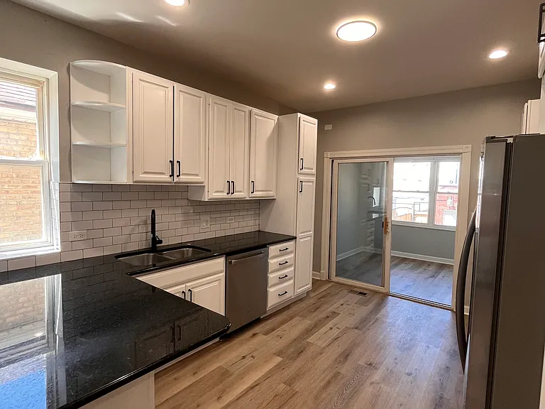 4048 N Richmond St #1 — Photo 13