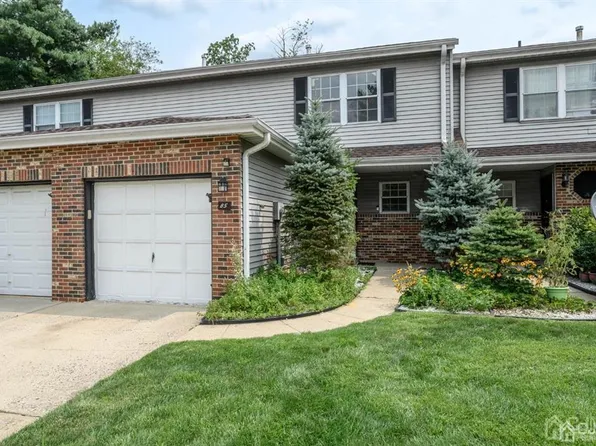 85 Jefferson Dr, Spotswood, NJ 08884