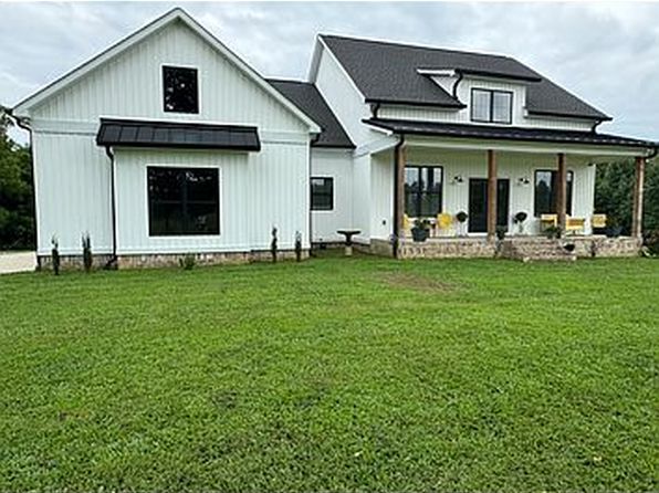314 Oakmere Ln
