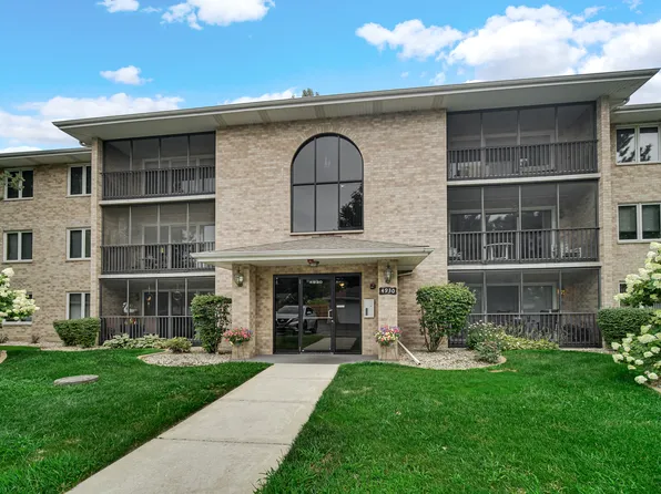 4930 134th Ct APT 312, Crestwood, IL 60418