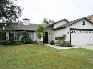 9719 Touchstone Dr, Bakersfield, CA