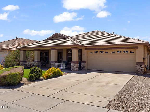 3rd image of 12913 W WILSHIRE Drive